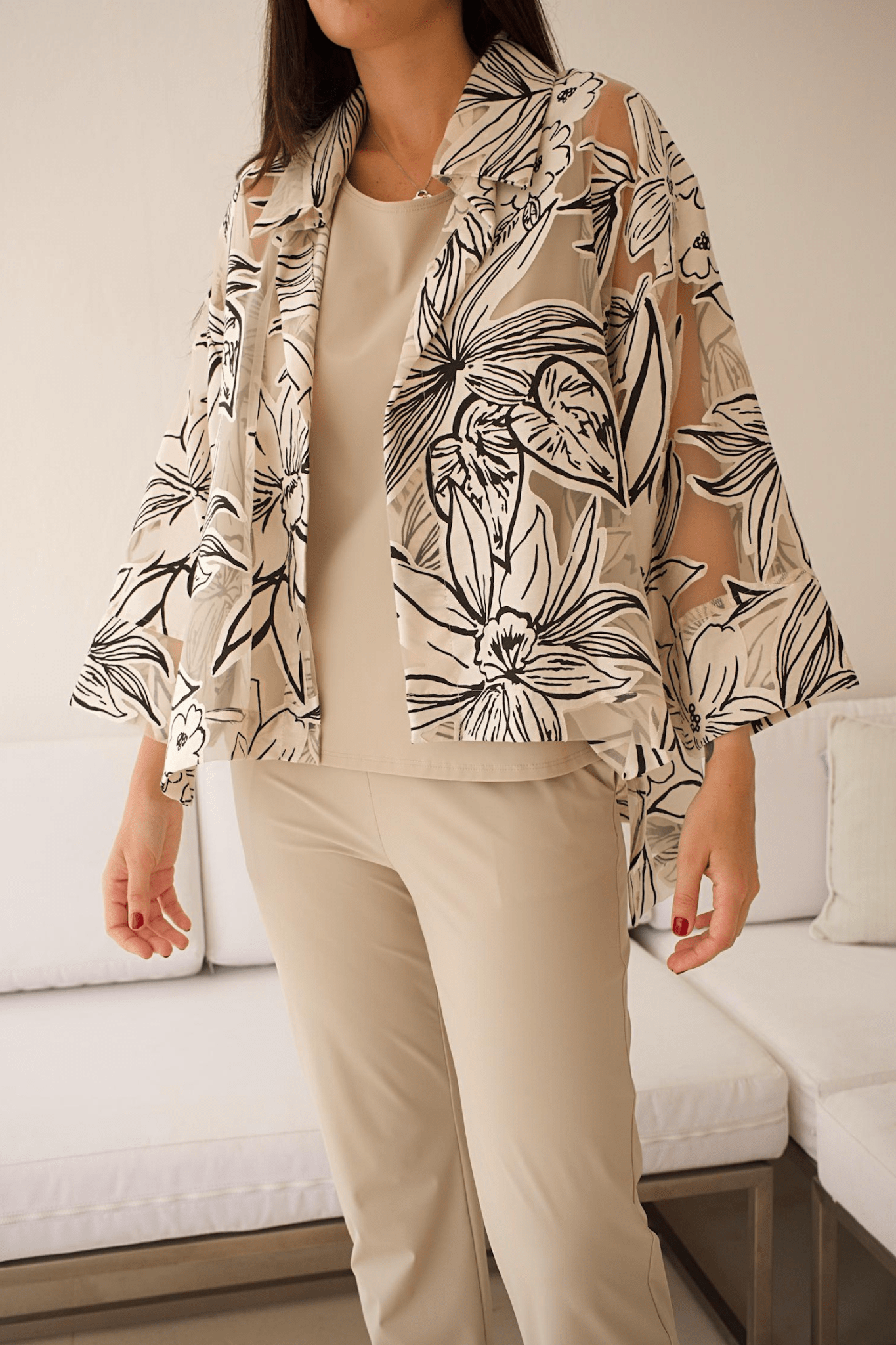 BEIGE AND BLACK PANT SET