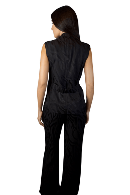 CONJUNTO DE PANTALÓN Y CHALECO DE SATÉN CON ESTAMPADO DE CEBRA NEGRO