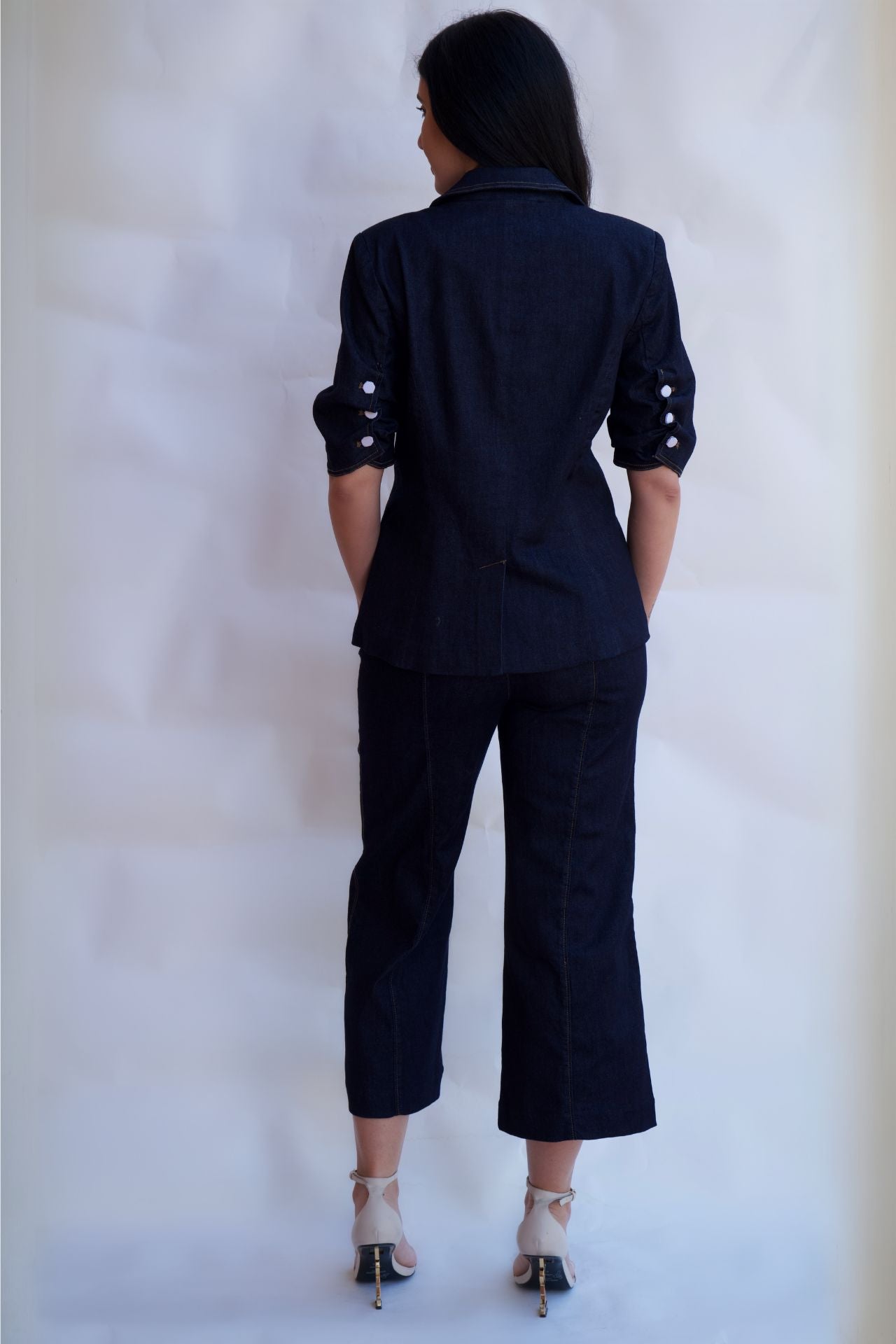 Dark denim cropped tailored pants with side zip closure available online and in-store