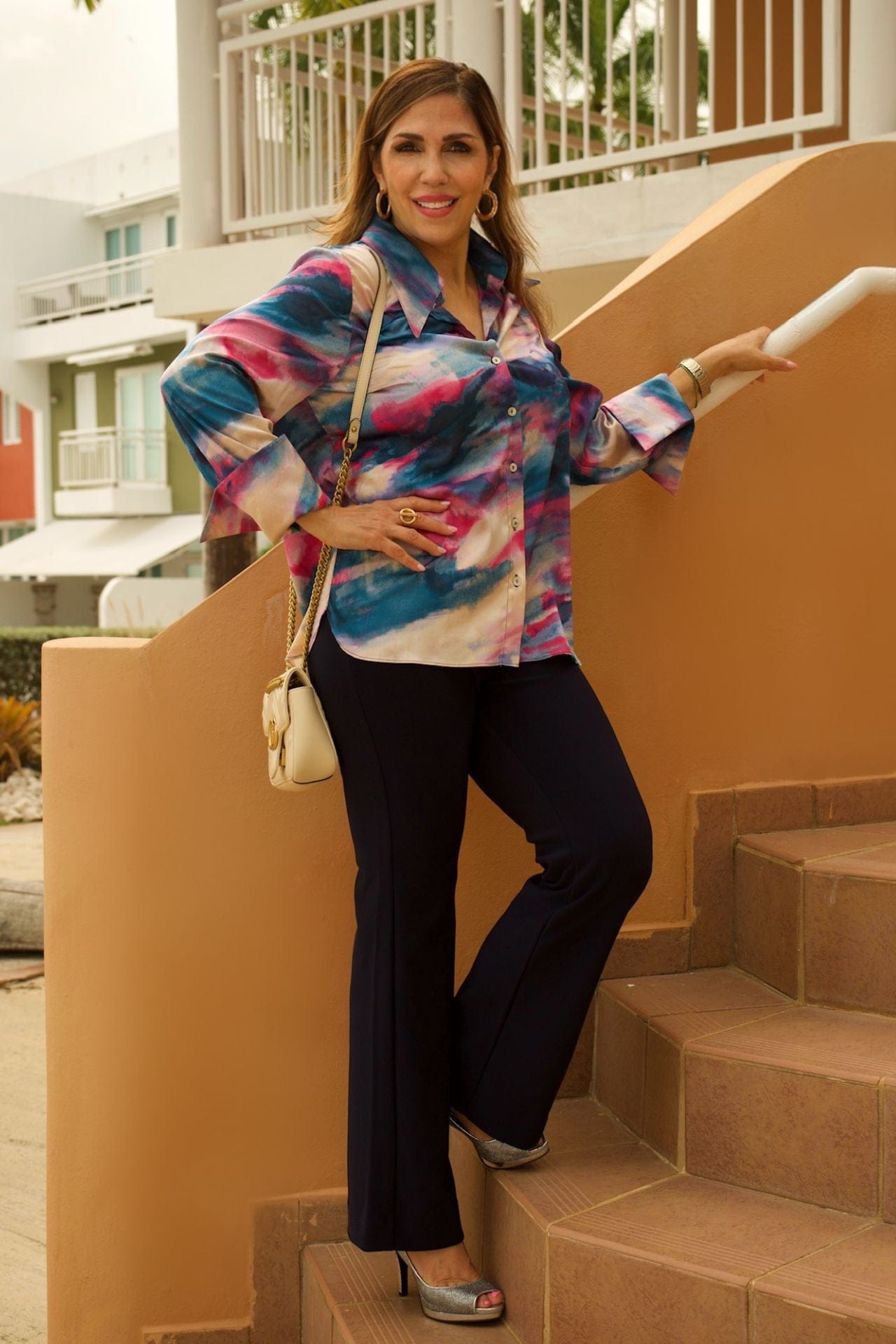 Satin Pointed-Collar Blouse – Cream Multi - front view, pointed collar and long sleeves in printed satin.